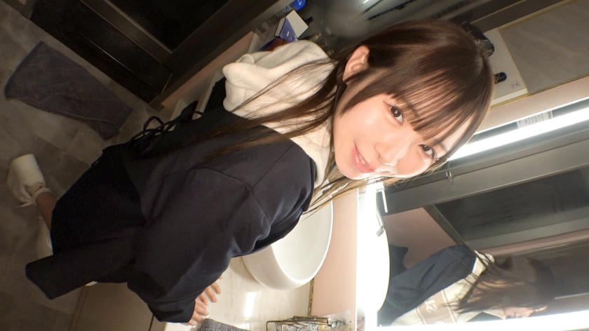 【初撮り】ネットでAV応募→AV体験撮影 2416｜「NO SEX NO LIFE！！」恋愛経験ほぼゼロで純粋そうな現役女子大生・りりかちゃん(21歳)が、緊張でガチガチになりながら初撮影に挑戦！…かと思いきや、Fカップの敏感乳首を舐められた瞬間スイッチON！「えっ…なにこれヤバい…？」って自分でも戸惑うくらいビクビク震えて絶頂寸前→そこからイラマチオ・69・杭打ち騎乗位・背面騎乗位・パイズリぶっかけまで完全制覇！撮られながら快楽に飲み込まれていく姿がリアルすぎて抜きどころしかない！素人覚醒セックス完全記録！！